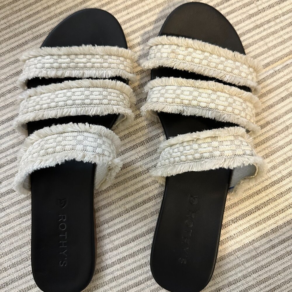 Rothy’s sea shell fringe sandals